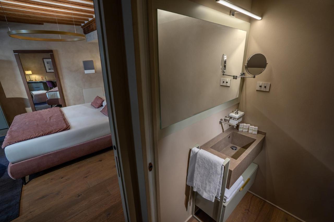 Il Cortile Di San Michele Bed & Breakfast Guarene Ngoại thất bức ảnh