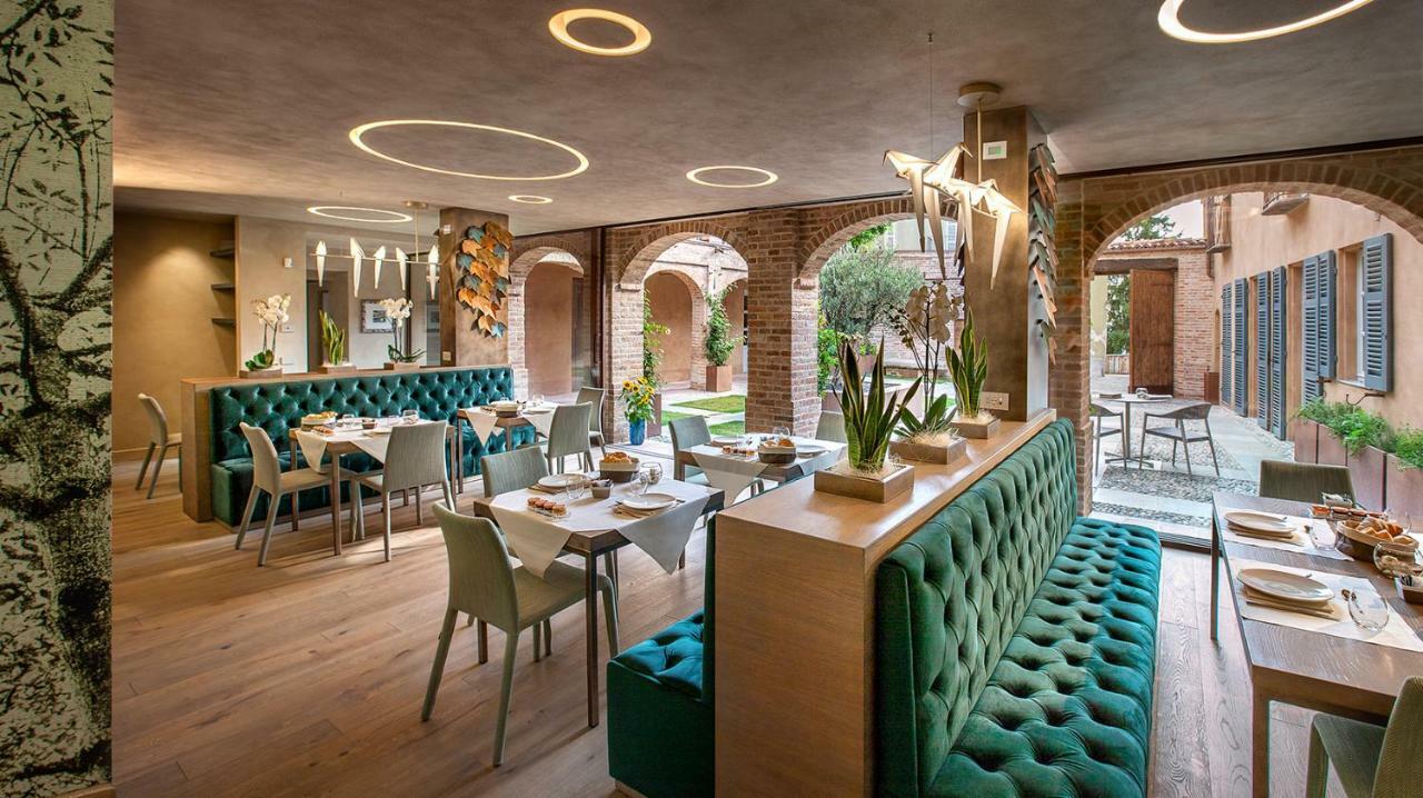 Il Cortile Di San Michele Bed & Breakfast Guarene Ngoại thất bức ảnh